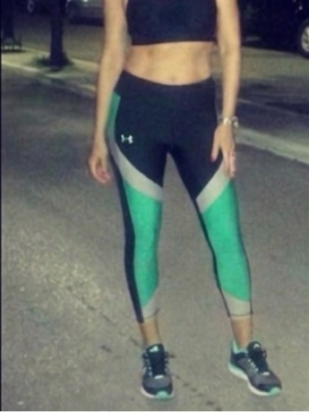 UNDER ARMOUR WOMEN’S HEAT-GEAR LEGGINGS